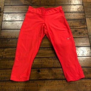 Nike Dri Fit Cropped Leggings